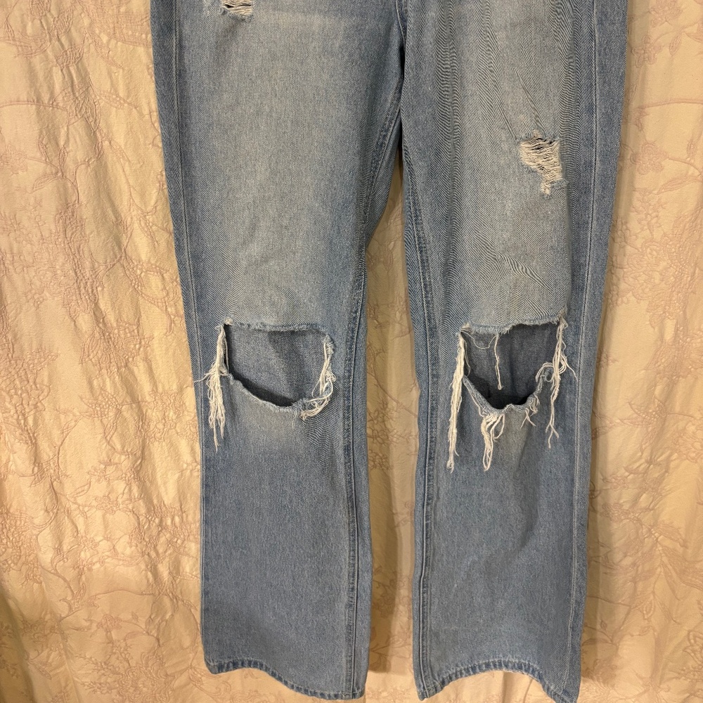 Altered State Woman’s Vervet Blue Highrise Distressed Light Wash Denim Jean 26 - Picture 3 of 6